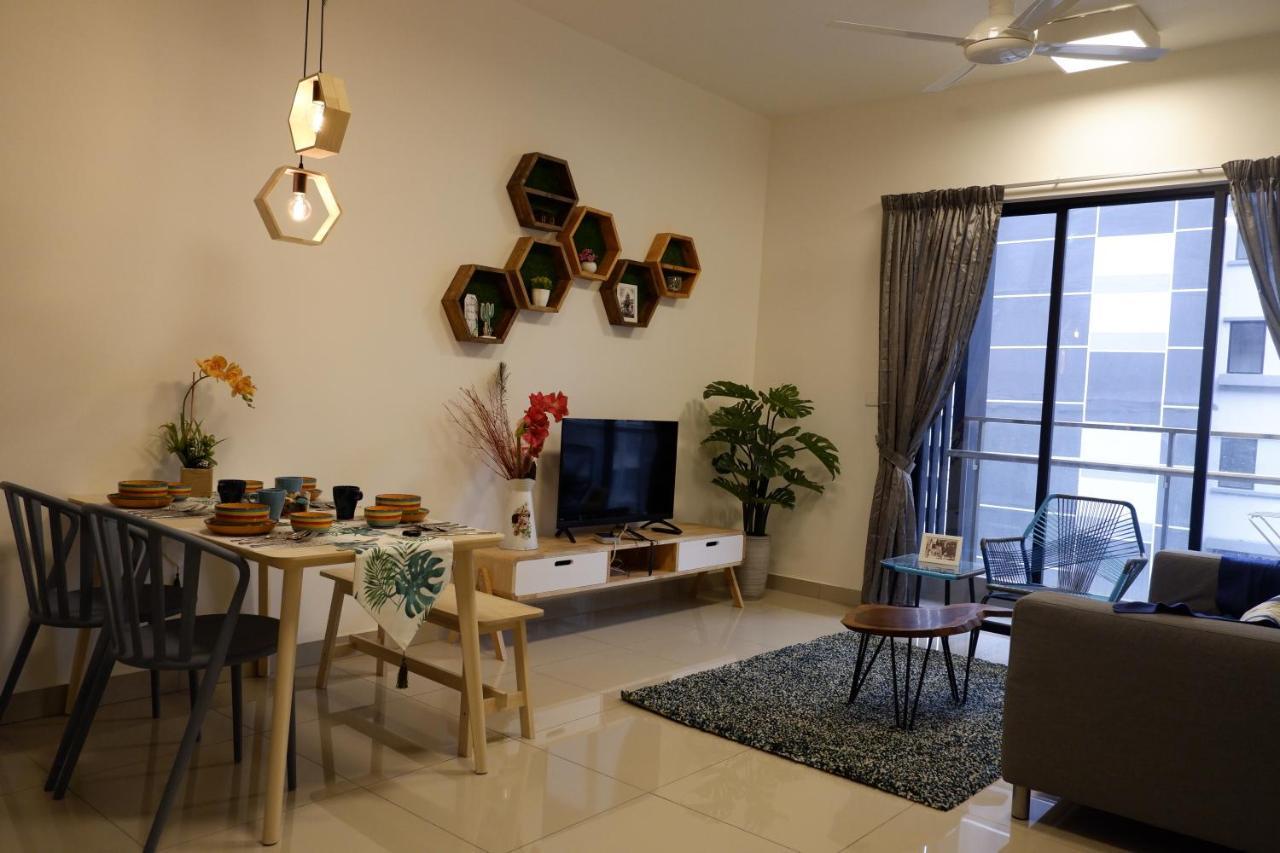 Nordic Geniehome2br1studio Free 90mbps Wifi And Carpark At Utropolis * Shah Alam