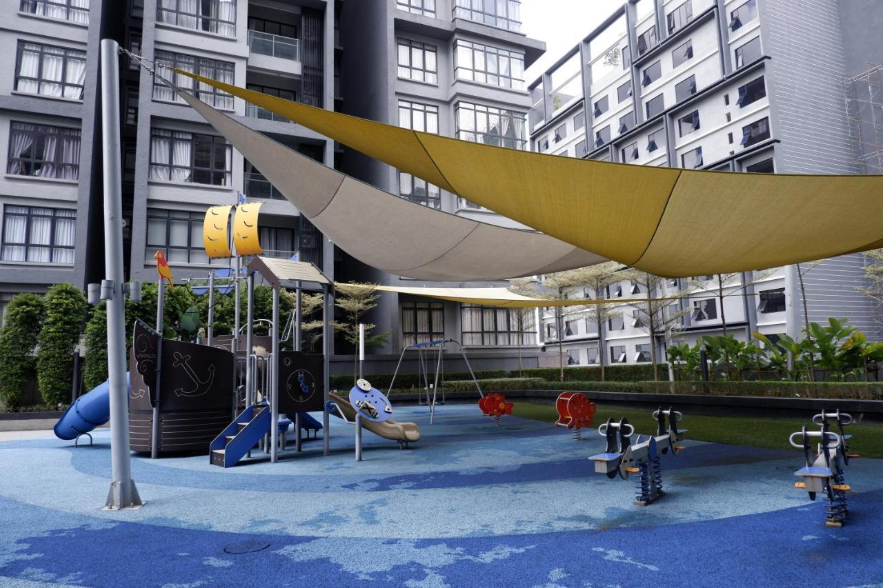 Nordic Geniehome2br1studio Free 90mbps Wifi And Carpark At Utropolis